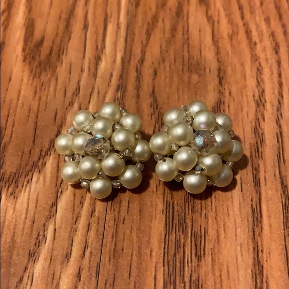 Vintage 50’s-60’s Clip-On Earrings - Picture 1 of 3